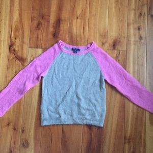 Gap sweater - girls size Small (6-7)